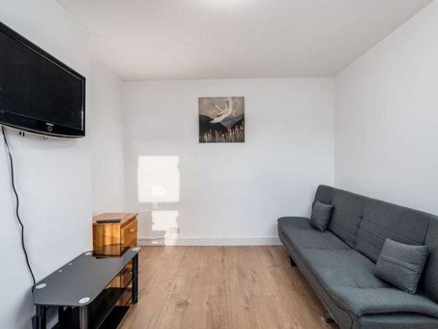 Apartment for rent in Bushey, Bushey Heath