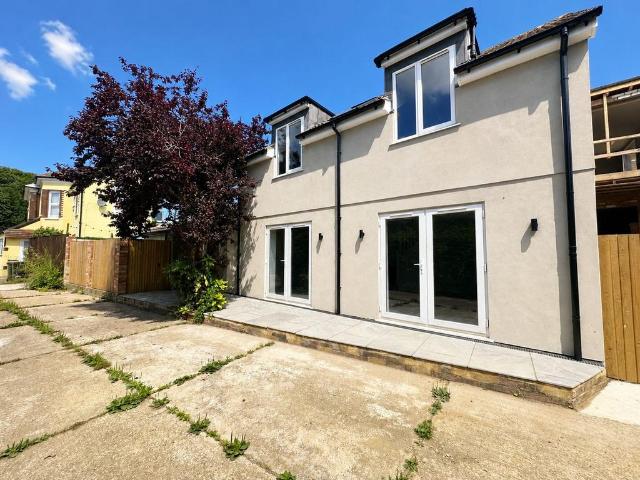 House for rent in Glenleigh Park, Heathlands