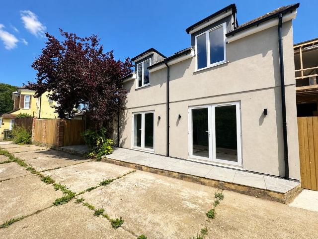 House for rent in Glenleigh Park, Heathlands