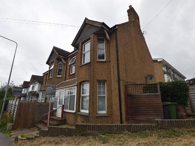 Apartment for rent in Little Common, Heathlands