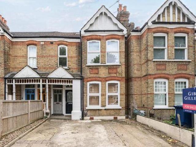 House for sale in Brentford End, Greater London