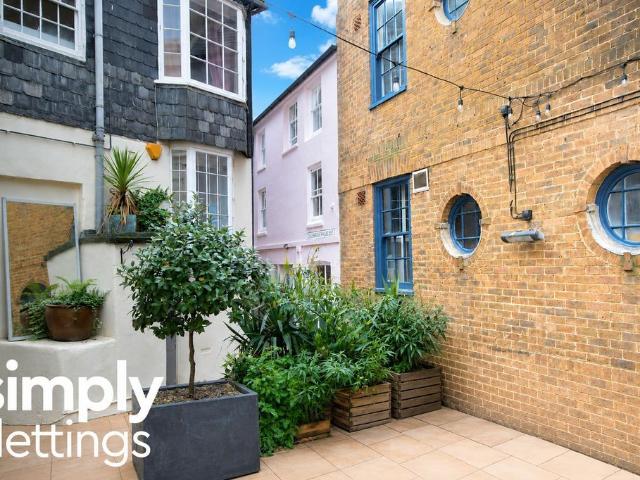 House for rent in Queen's Park, Brighton & Hove