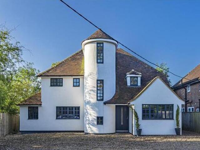 House for sale in Pouchen End, Hertfordshire