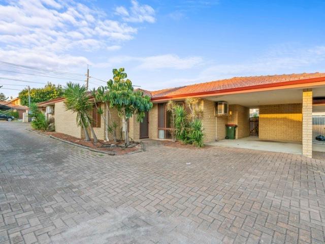 Villa for rent in Yokine, City of Stirling