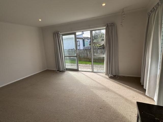 Room for rent in Auckland, Oroua County