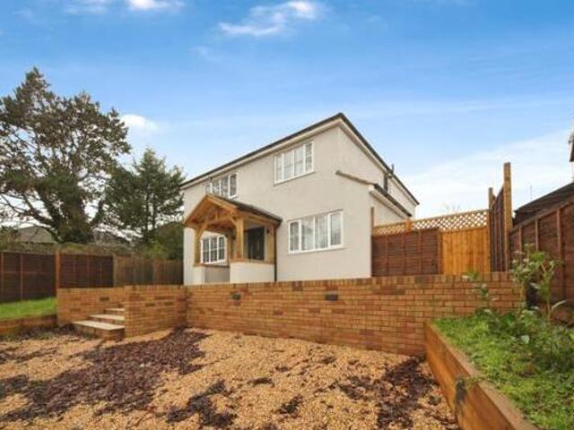 House for sale in Luton