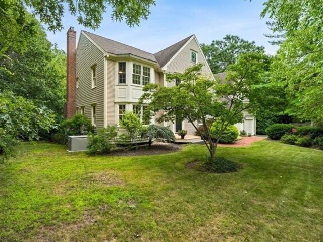 House for sale in Manomet, Massachusetts