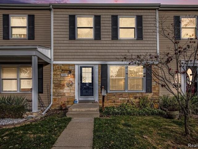 House for sale in Rochester Hills, Michigan