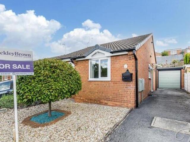 House for sale in Potters Corner, East Midlands