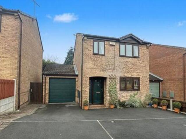 House for sale in Potters Corner, East Midlands