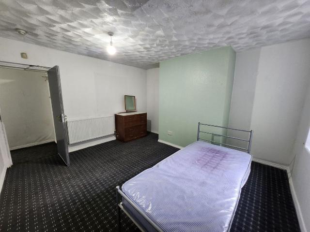 Room for rent in West Yorkshire