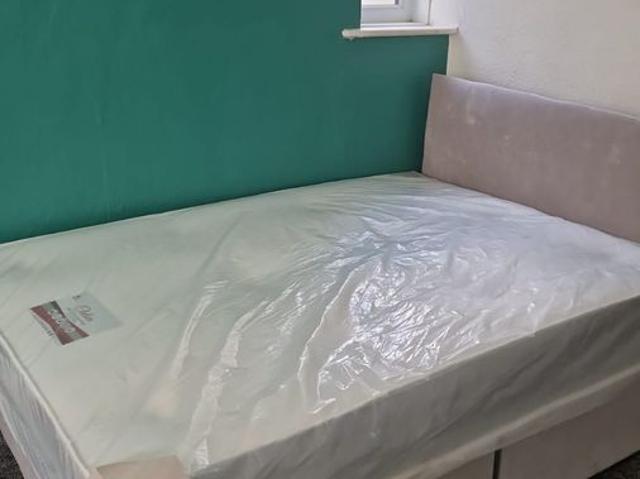 Room for rent in West Yorkshire