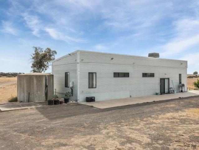 Acreage for sale in Inglewood, Victoria