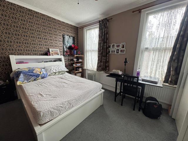 Apartment for rent in Little Ilford, Greater London