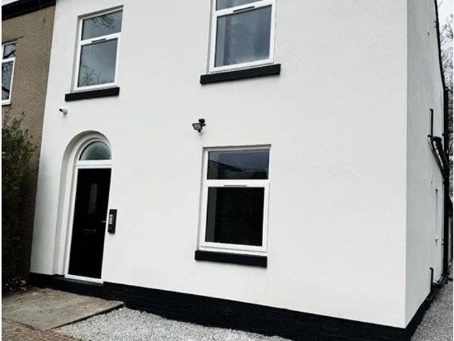 Room for rent in Lee Bank, Greater Manchester