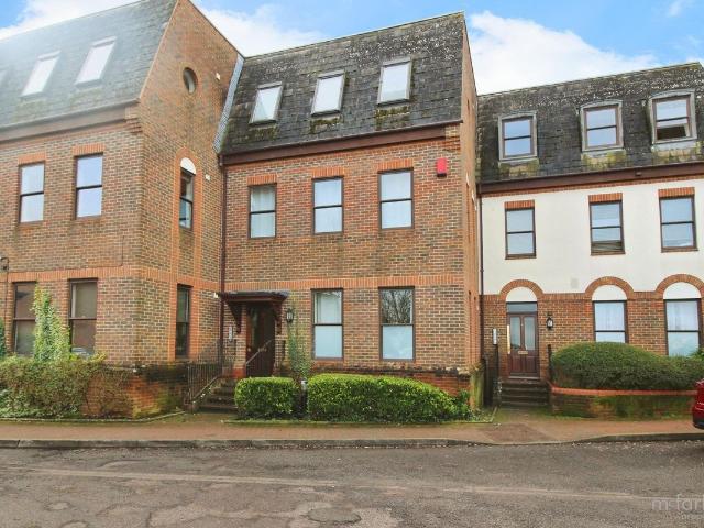 Apartment for rent in Rodbourne, Swindon