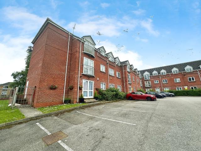 Apartment for rent in Newtown, Salford