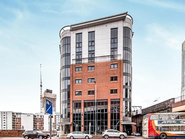 Apartment for rent in First Street, Manchester