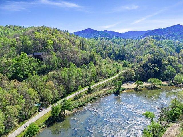 House for sale in Marshall, North Carolina