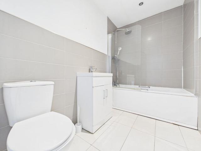 Apartment for rent in Brunswick, Brighton