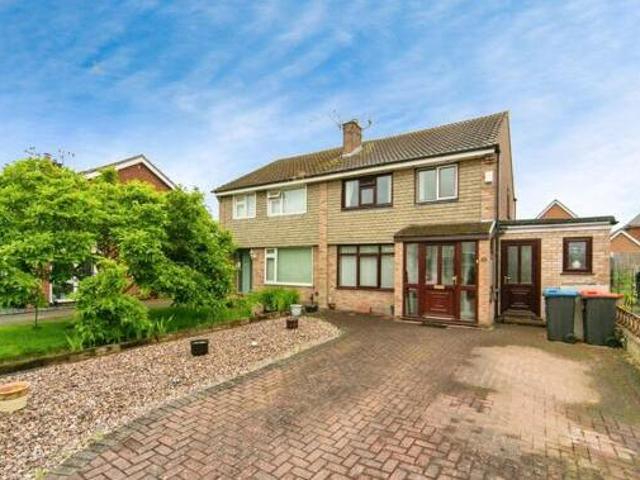 House for sale in Rossmore, Cheshire