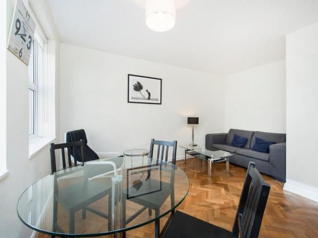 Apartment for rent in East Marylebone, Greater London