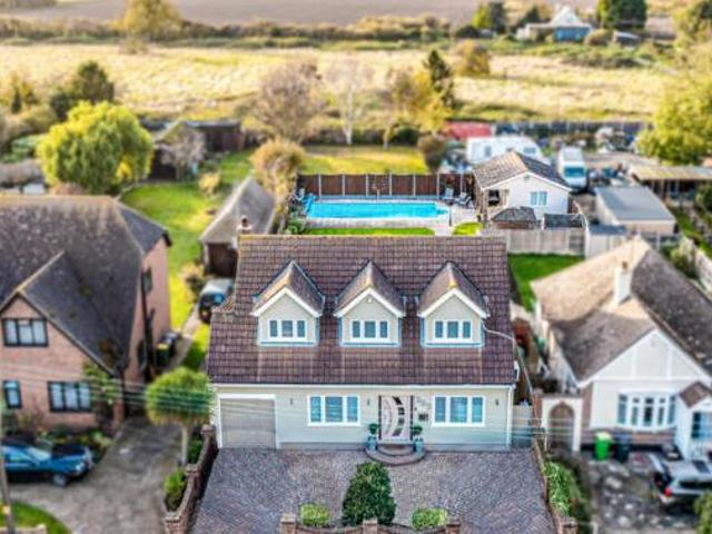 House for sale in Alton Barnes