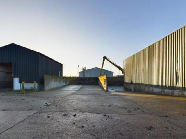 House for rent in Navestock Side, Essex