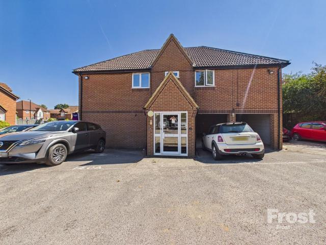 Apartment for rent in Slough