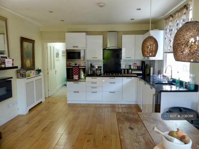 Apartment for rent in London Borough of Lambeth, Greater London
