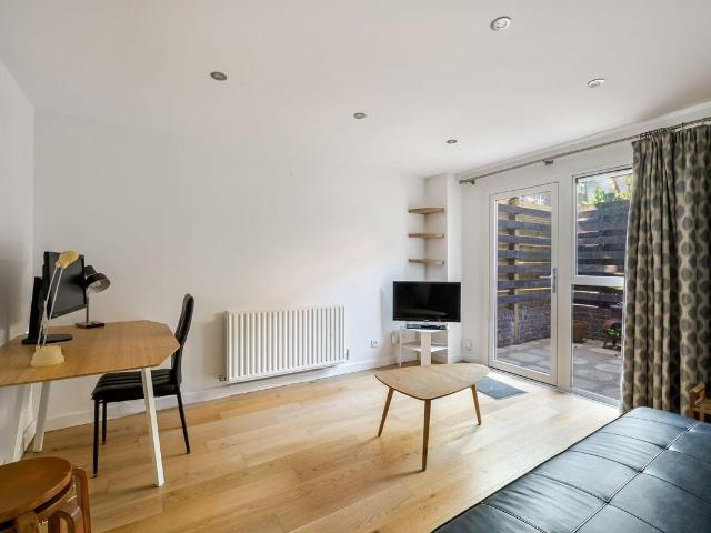 Apartment for rent in Archway, Greater London