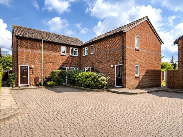 House for rent in Woking, Surrey