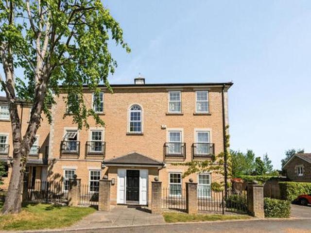 House for sale in The Slade, Oxfordshire