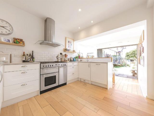 Apartment for rent in London Borough of Wandsworth, Greater London