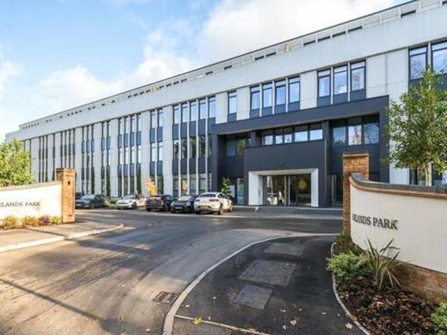 House for sale in Lower Green Esher, Blackhills