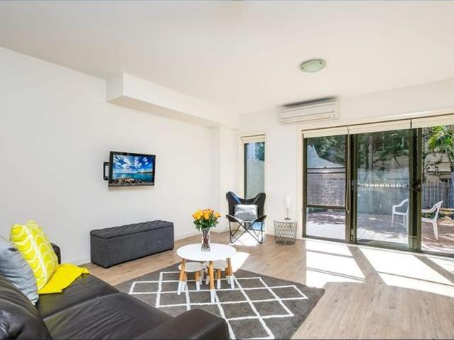 Townhouse for rent in Sydney, New South Wales