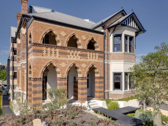 Townhouse for rent in Toombul, Queensland