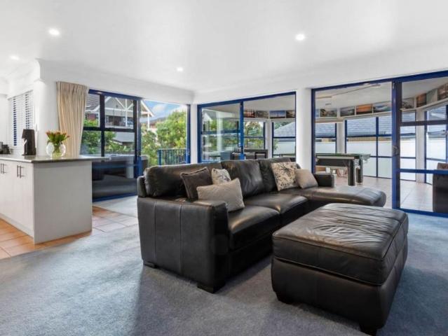 Apartment for rent in Whangaparaoa