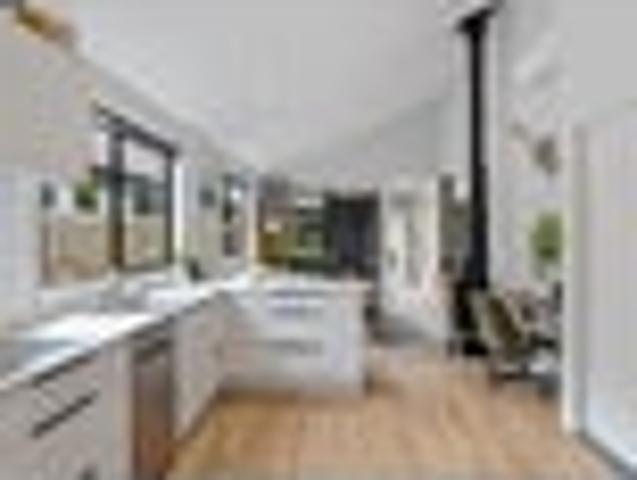 House for sale in Otakou