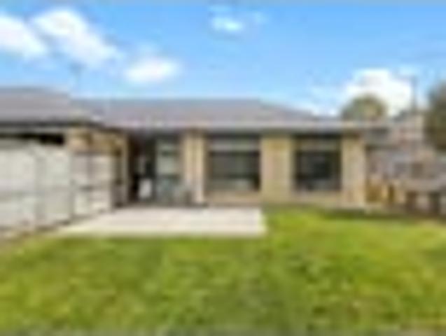 House for sale in Woodridge, Hamilton City