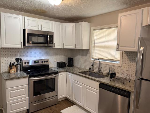 Room for rent in College Park, Georgia