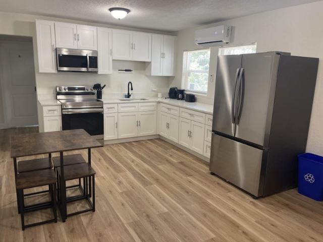 Room for rent in Florida