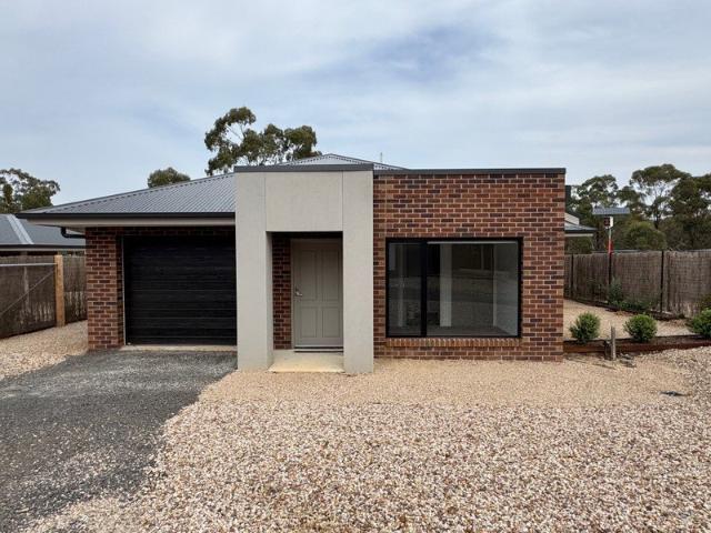 Apartment for rent in Alma, Victoria