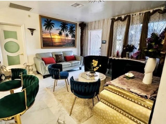 Room for rent in Hallandale, Florida