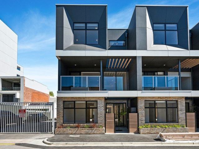 Townhouse for sale in Horseshoe Creek, South Australia