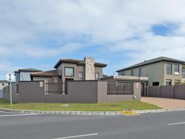 House for rent in Parklands, Western Cape