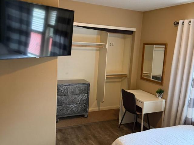 Room for rent in Oatfield, Portland