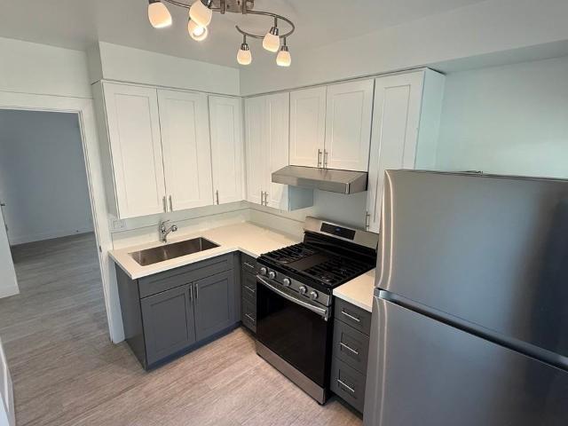 Apartment for rent in Canoga Park, California