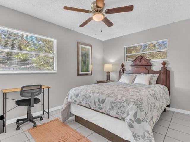 Room for rent in Florida