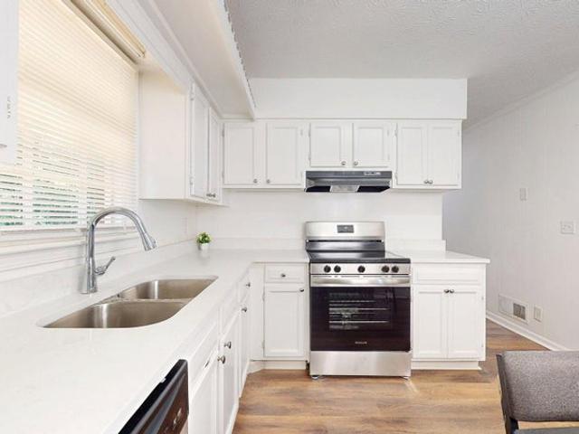 Room for rent in Redan, Georgia